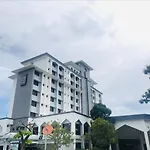 Raia Hotel Kota Kinabalu
